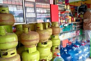 Peringatan!! Mulai Tanggal 1 Februari 2025 warung kelontong wajib mendaftarkan diri menjadi agen atau pangkalan untuk Dapat menjual Gas subsidi 3Kg